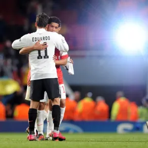 Denilson (Arsenal) Eduardo (Shakhtar). Arsenal 5: 1 Shakhtar Donetsk, UEFA Champions League