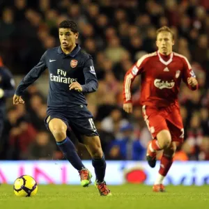 Denilson (Arsenal) Lucas (Liverpool). Liverpool 1: 2 Arsenal, Barclays Premier League Denilson (Arsenal) Lucas (Liverpool). Liverpool 1: 2 Arsenal, Barclays Premier League