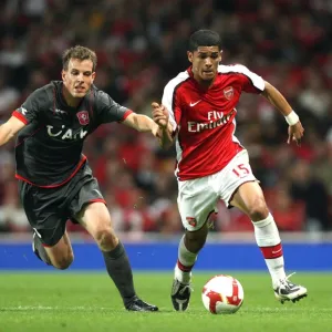 Denilson (Arsenal) Wout Brama (FC Twente)