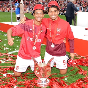 Denilson and Eduardo (Arsenal) with the Emirates Cup