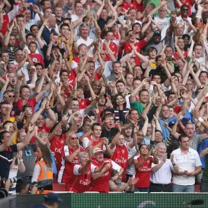 Denilson's Triumph: Arsenal's 3rd Goal vs. Newcastle (30/8/2008) Denilson's Triumph: Arsenal's 3rd Goal vs. Newcastle (30/8/2008)