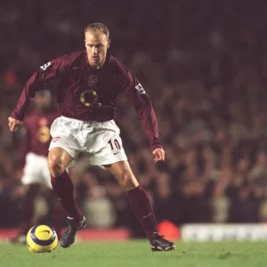 Dennis Bergkamp (Arensal). Arsenal 0: 2 Chelsea. FA Premier League