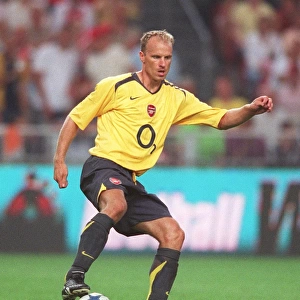 Dennis Bergkamp (Arsenal). Ajax 0: 1 Arsenal