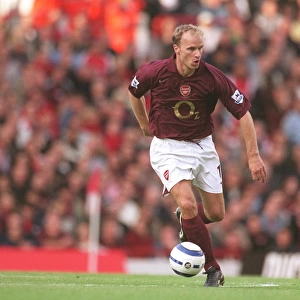 Dennis Bergkamp's Stunner: Arsenal's 1-0 Victory Over Manchester City, FA Premier League, Highbury, London, 2005