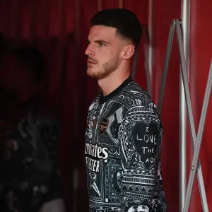 Determined Declan Rice: Arsenal FC vs Crystal Palace, Premier League Showdown (January 2024) Determined Declan Rice: Arsenal FC vs Crystal Palace, Premier League Showdown (January 2024)