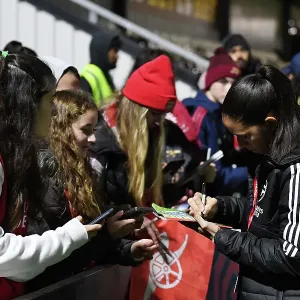 Determined Rafaelle Souza in Action: Arsenal Women vs West Ham United