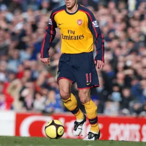 Determined Robin van Persie Leads Arsenal to 0:0 Draw against Cardiff City in FA Cup 4th Round Determined Robin van Persie Leads Arsenal to 0:0 Draw against Cardiff City in FA Cup 4th Round