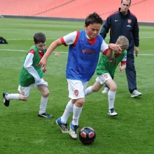 Determined Young Gunner's Standout Performance in Arsenal's 1:2 Loss to Aston Villa, Emiras Stadium, 2011 Determined Young Gunner's Standout Performance in Arsenal's 1:2 Loss to Aston Villa, Emiras Stadium, 2011