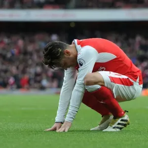 Disappointed Mesut Ozil: Arsenal vs. Tottenham Hotspur, Premier League 2016-17
