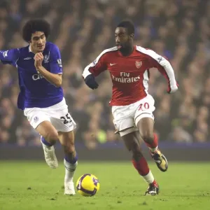 Djourou vs. Fellaini: A Battle of Intense Rivalry at Goodison Park, Everton vs. Arsenal, 2009 (1:1) Djourou vs. Fellaini: A Battle of Intense Rivalry at Goodison Park, Everton vs. Arsenal, 2009 (1:1)
