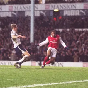 Dramatic Debut: Julio Baptista Scores a Stunner for Arsenal Against Tottenham in Carling Cup Semi-Final Dramatic Debut: Julio Baptista Scores a Stunner for Arsenal Against Tottenham in Carling Cup Semi-Final