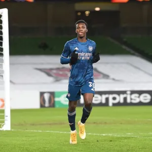 Eddie Nketiah Scores First in Arsenal's Europa League Victory over Dundalk Eddie Nketiah Scores First in Arsenal's Europa League Victory over Dundalk