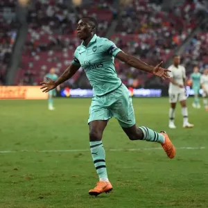 Eddie Nketiah Scores Stunner for Arsenal Against Paris Saint-Germain in 2018 International Champions Cup, Singapore Eddie Nketiah Scores Stunner for Arsenal Against Paris Saint-Germain in 2018 International Champions Cup, Singapore