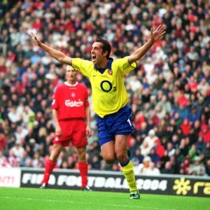 Edu celebrates scoring Arsenals 1st goal