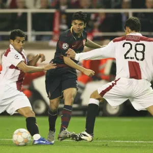 Eduardo (Arsenal) Daniel Alves & Federico Fazio (Seville) Eduardo (Arsenal) Daniel Alves & Federico Fazio (Seville)