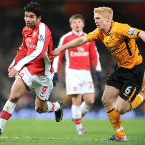 Eduardo (Arsenal) Paul McShane (Hull). Arsenal 3: 0 Hull City, Barclays Premier league