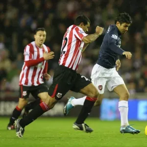 Eduardo (Arsenal) Paulo Da Silva (Sunderland) Print