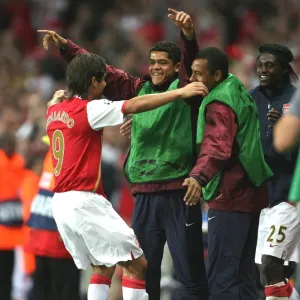 Eduardo celebrates scoring the 3rd goal with Denilson and Gilberto, Print
