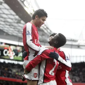 Eduardo celebrates scoring Arsenals 2nd goal with Eduardo celebrates scoring Arsenals 2nd goal with