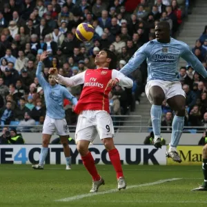 Eduardo shoots past Micah Richards and Joe Hart to score the 2nd Arsenal goal