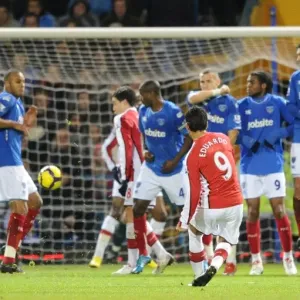 Eduardo shoots past the Portsmouth wall to score the 1st Arsenal goal. Portsmouth 1