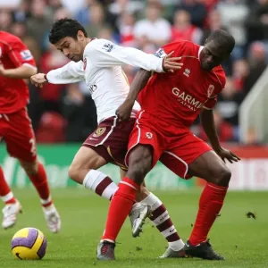 Eduardo vs. George Boateng: A Rivalry Unfolded - Middlesbrough's 2:1 Victory over Arsenal in the Barclays Premier League