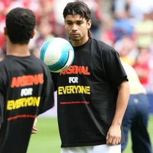 Eduardo's Brilliant Performance: Arsenal's 3:1 Victory Over Portsmouth in the Barclays Premier League at Emirates Stadium (September 2, 2007) Eduardo's Brilliant Performance: Arsenal's 3:1 Victory Over Portsmouth in the Barclays Premier League at Emirates Stadium (September 2, 2007)