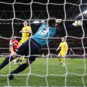 Eduardo's Stunner: Arsenal's FA Cup Blitz against Cardiff City (4-0) Eduardo's Stunner: Arsenal's FA Cup Blitz against Cardiff City (4-0)