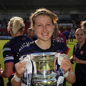 Ellen White Lifts FA Women's Cup with Arsenal Ladies after Victory over Bristol Academy Ellen White Lifts FA Women's Cup with Arsenal Ladies after Victory over Bristol Academy
