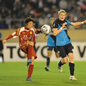 Ellen White vs Yakuri Kinga: A Draw at Nishigaoka Stadium - INAC Kobe 1:1 Arsenal Ladies (Charity Match, November 30, 2011) Ellen White vs Yakuri Kinga: A Draw at Nishigaoka Stadium - INAC Kobe 1:1 Arsenal Ladies (Charity Match, November 30, 2011)