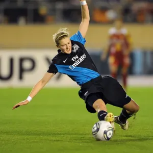 Ellen White's Brilliant Performance in 1-1 Charity Draw: Arsenal Ladies vs INAC Kobe at Nishigaoka Stadium, Tokyo (30/11/11) Ellen White's Brilliant Performance in 1-1 Charity Draw: Arsenal Ladies vs INAC Kobe at Nishigaoka Stadium, Tokyo (30/11/11)