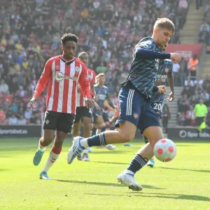 Emile Smith Rowe in Action: Southampton vs. Arsenal, Premier League 2021-22