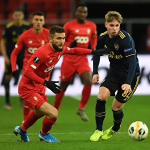 Emile Smith Rowe Clashes with Nicolas Gavory in Standard Liege vs Arsenal UEFA Europa League Match