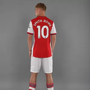 Emile Smith Rowe Kicks Off Arsenal's 2021-22 Season at London Colney Training Ground