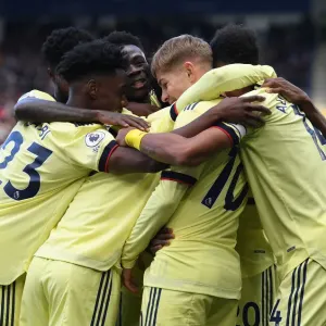 Emile Smith Rowe Scores Arsenal's Second Goal vs Leicester City (2021-22)