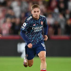 Emile Smith Rowe Shines: A Star is Born - Brentford vs Arsenal, 2021-22 Premier League Emile Smith Rowe Shines: A Star is Born - Brentford vs Arsenal, 2021-22 Premier League