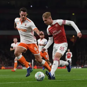 Emile Smith Rowe vs. Ben Heneghan: Intense Clash in Arsenal's Carabao Cup Battle