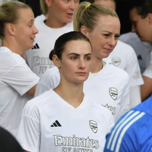 Emily Fox of Arsenal: Focused Preparation Ahead of Arsenal Women vs. Watford Women FA Cup Match (January 2024) Emily Fox of Arsenal: Focused Preparation Ahead of Arsenal Women vs. Watford Women FA Cup Match (January 2024)