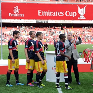 Emirates Cup Trophy Presentation. Arsenal 1: 1 New York Red Bulls. Emirates Cup Day 2