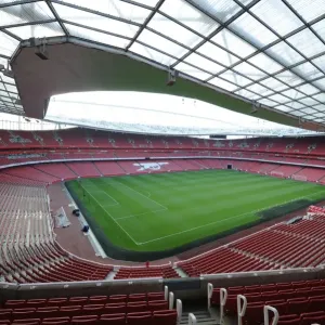 Emirates Stadium: Arsenal vs Liverpool, Premier League Showdown Emirates Stadium: Arsenal vs Liverpool, Premier League Showdown