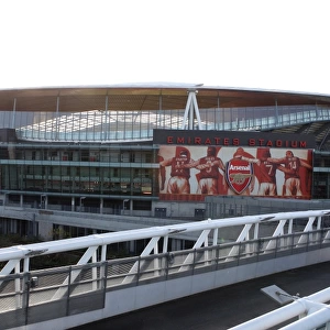 Emirates Stadium: Arsenal's New Banners Embrace the Arsenalization