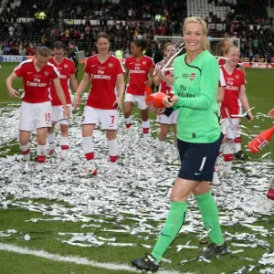Emma Byrne (Arsenal) celebrates after the match