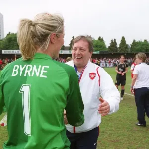 Emma Byrne (Arsenal) and Vic Akers Arsenal Manager celebrate at the end of the match Emma Byrne (Arsenal) and Vic Akers Arsenal Manager celebrate at the end of the match