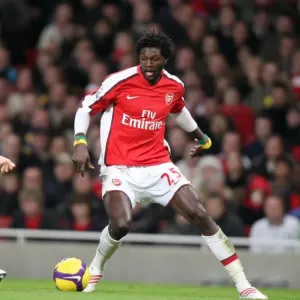 Emmanuel Adebayor (Arsenal) Alvaro Arbeloa (Liverpool) Emmanuel Adebayor (Arsenal) Alvaro Arbeloa (Liverpool)