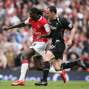 Émanuel Adebayor (Arsenal) André Obrien (Bolton)