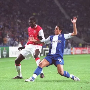 Emmanuel Adebayor (Arsenal) Bruno Alves (Porto)