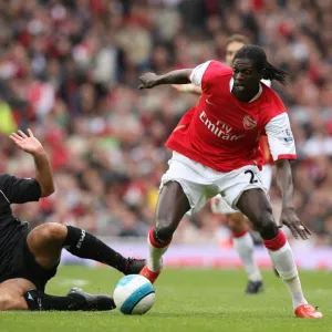 Emmanuel Adebayor (Arsenal) Ivan Campo (Bolton)