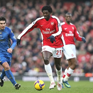 Emmanuel Adebayor (Arsenal) Richard Hughes (Portsmouth)