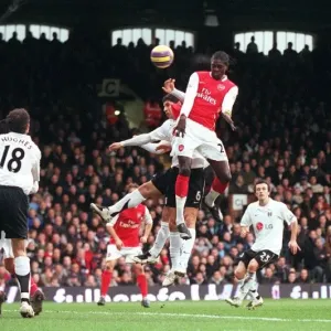 Emmanuele Adebayo segna la prima rete dell'Arsenal sotto pressione di Dejan Stanković Emmanuele Adebayo segna la prima rete dell'Arsenal sotto pressione di Dejan Stanković