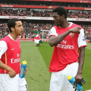 Emmanuel Adebayor and Theo Walcott (Arsenal) before kick off